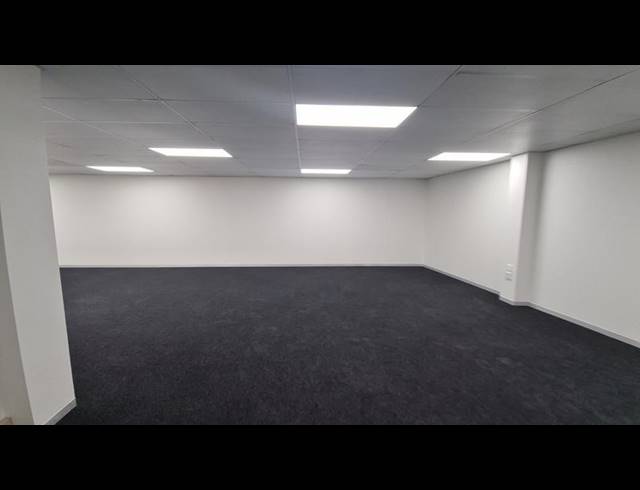 BUSINESS PROPERTY TO RENT IN HALFWAY GARDENS